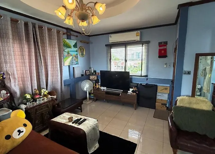 Modern Thai Vintage Place Living Apartment Bangkok